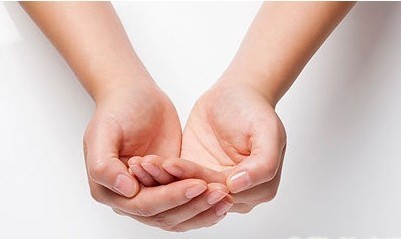 手腳冰涼的女人更易患癌？