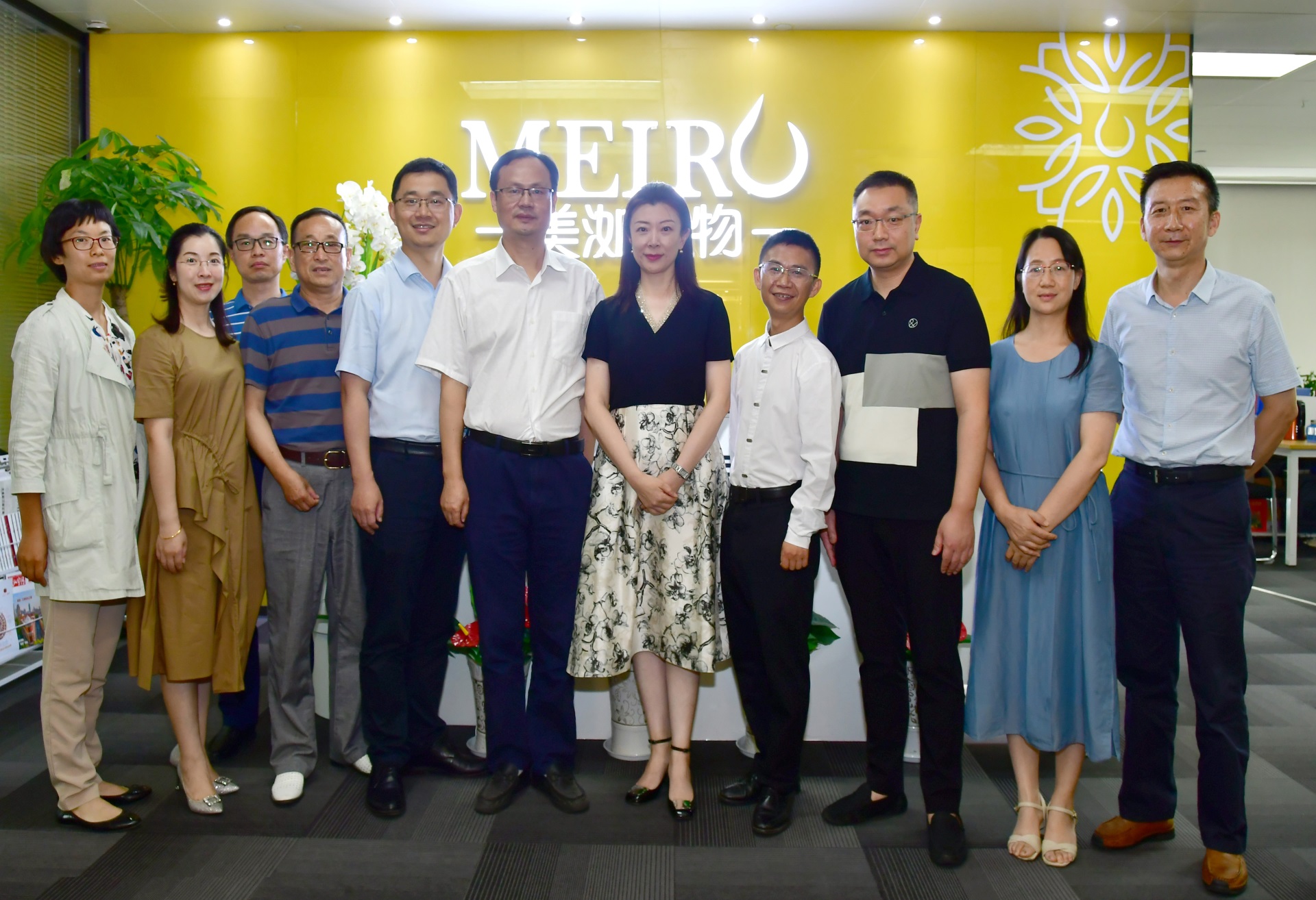 聚力同行，共贏未來。東信醫(yī)藥集團(tuán)與武漢輕工大學(xué)成功舉辦校企合作交...